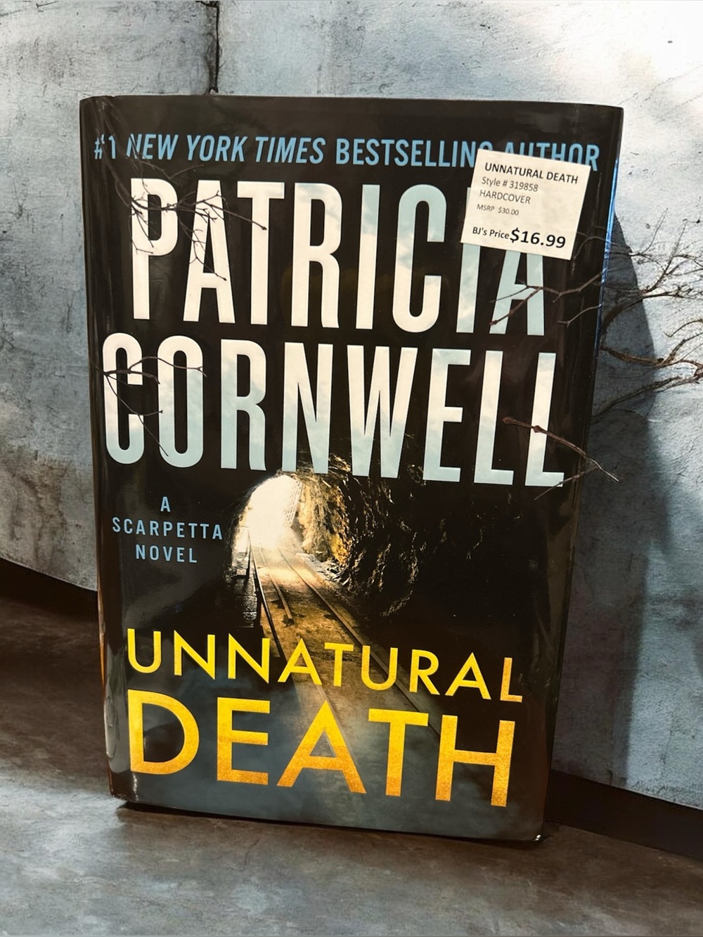 Patricia Cornwell "Unnatural Death"